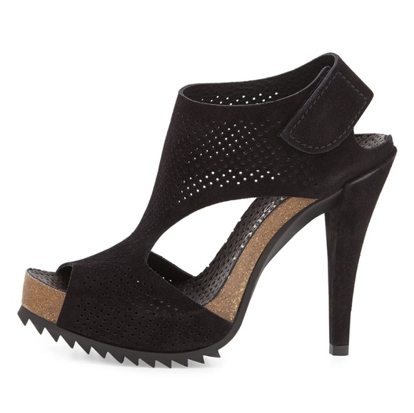 Pedro Garcia Shoes - Pedro Garcia Black Heels.